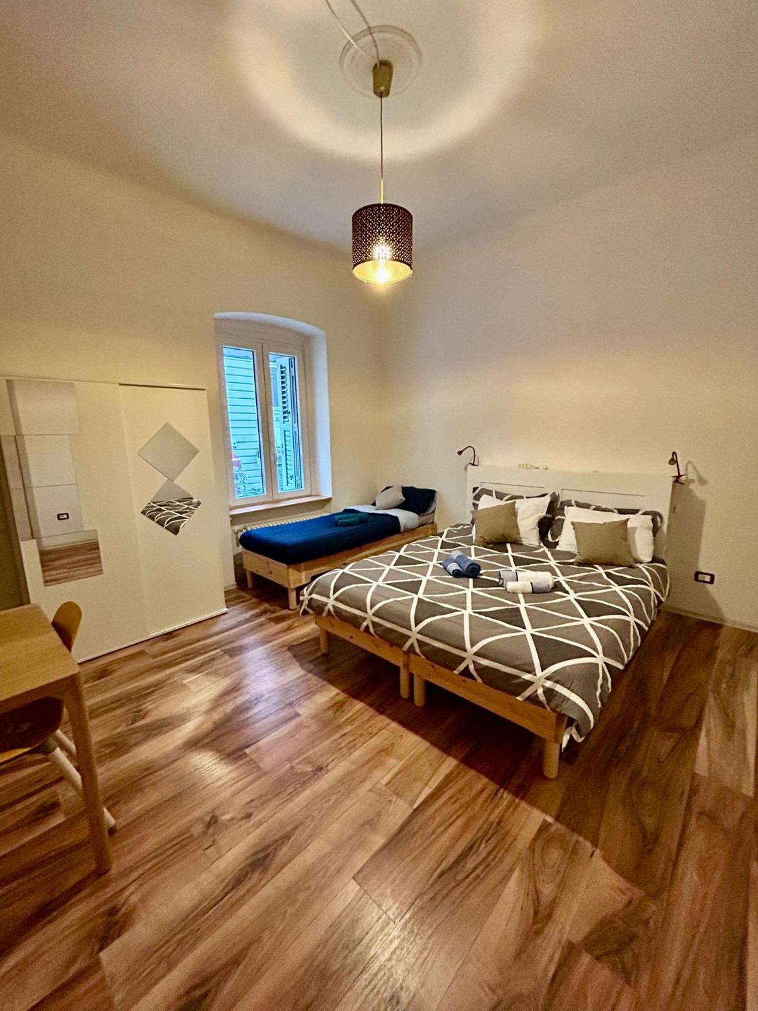 Residence Zar 4 Trieste Bagian luar foto
